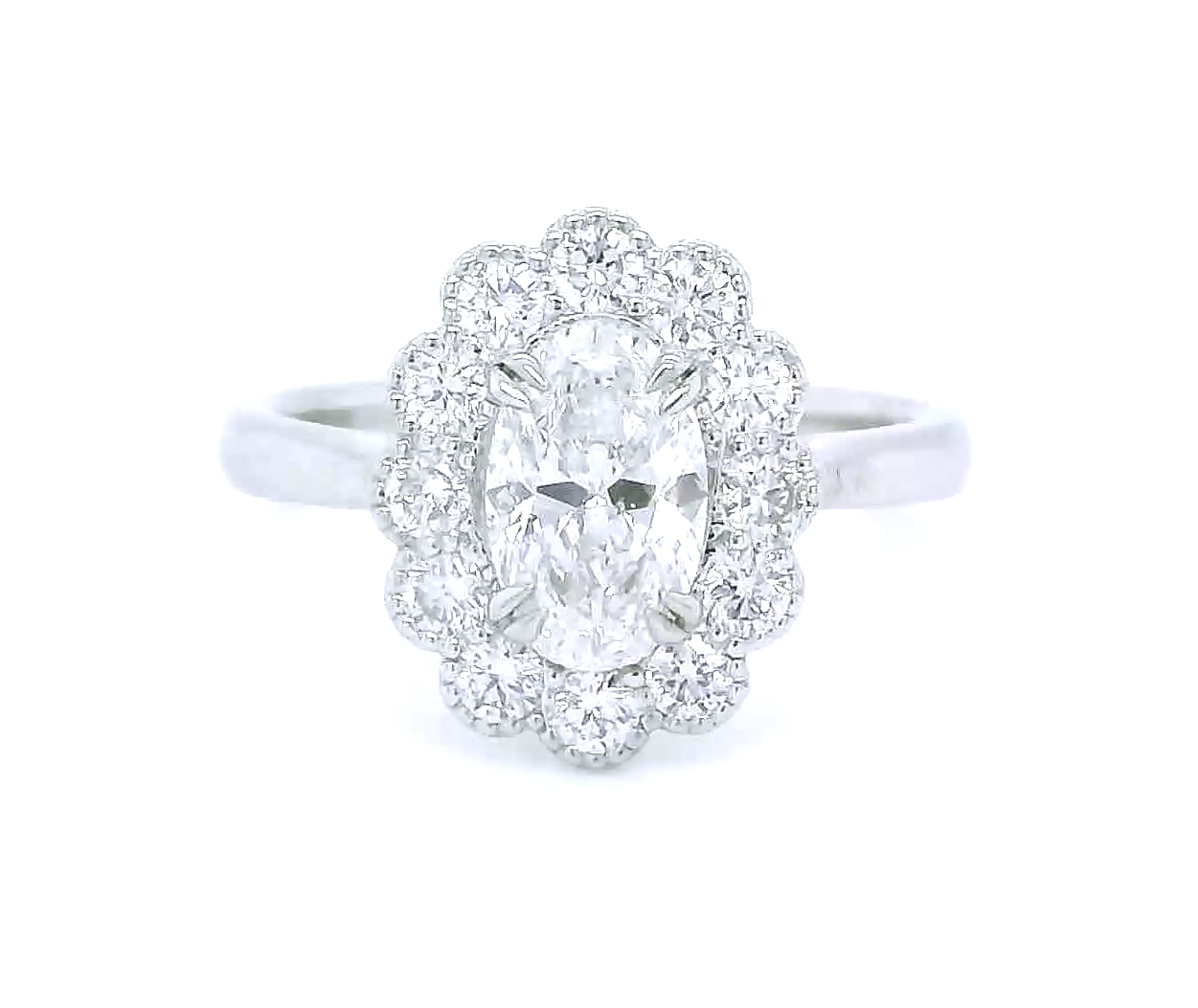 Platinum Oval ESi1 Diamond Daisy Cluster ring Platinum Oval ESi1 Diamond Daisy Cluster ring