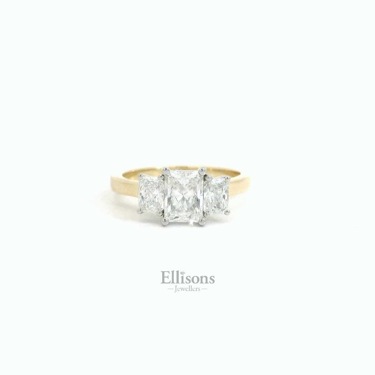 18ct Gold Platinum Three-stone Radiant cut Diamond ring 18ct Gold Platinum Three-stone Radiant cut Diamond ring