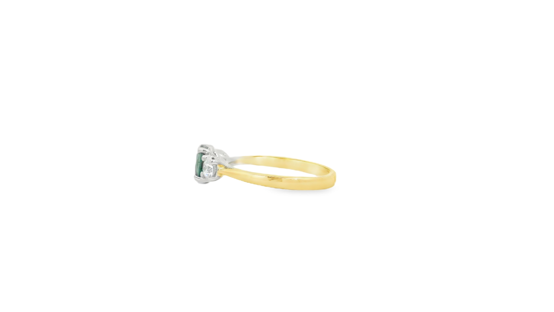 18ct Gold Platinum Teal Sapphire and Diamond Trilogy ring 18ct Gold Platinum Teal Sapphire and Diamond Trilogy ring